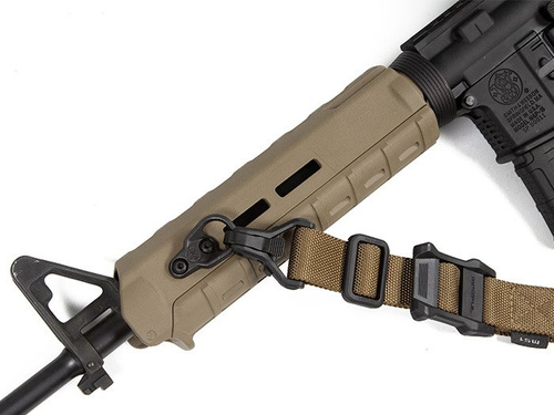 Magpul - MOE® M-LOK® chránič ruky pro AR-15 / M4 - střední délka - černý - MAG426-BLK
