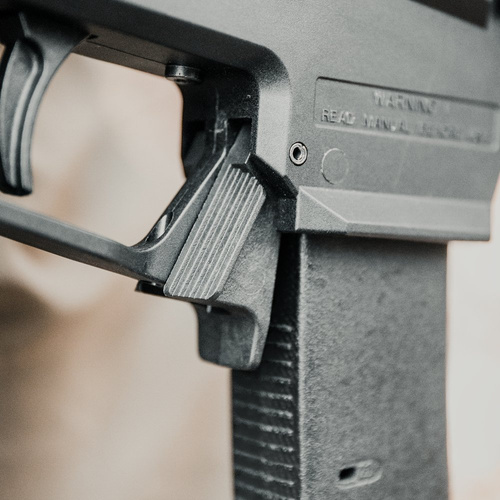 Magpul - MOE®-EVO Enhanced Magazine Release pro CZ Scorpion EVO 3 - MAG1006-BLK
