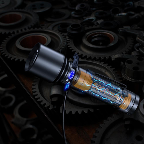 Fenix - Nabíjecí LED svítilna - 3000 lumenů - 5000 mAh - C7