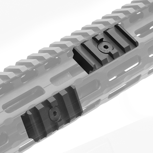 Leapers - Kolejnice Picatinny PRO - M-LOK - 4 sloty - černá - MTURS09S