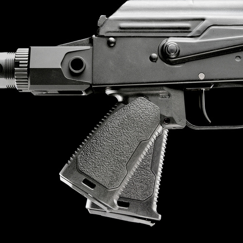 Strike Industries - Víceúhlová pistolová rukojeť pro AK - černá - SI-AK-MAPG-BK