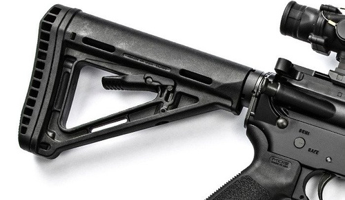 Magpul - MOE® pažba pro AR-15 / M4 - Mil-Spec - Flat Dark Earth - MAG400 FDE