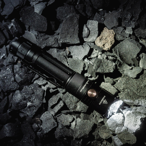 Fenix - LED svítilna - 2000 lm - 33 873 cd - PD35R ACE