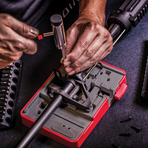 Real Avid - Blok pro kováře zbraní AR-15 Master Bench Block - AVAR15MBB