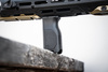 Strike Industries - M-LOK® úhlová vertikální rukojeť - dlouhá - černá - SI-AR-CMAG-L