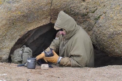 Helikon - Swagman Roll® Poncho - Climashield® Apex™ - Coyote - PO-SMR-NL-11