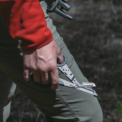 SOG - Multitool / nůžky ParaShears - 11 nástrojů - černá - 23-125-01-43