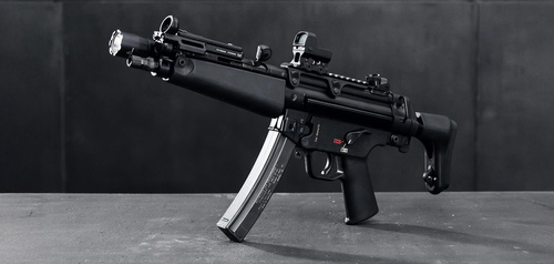 UTG Pro - Taktický držák svítilny pro MP5 M-LOK - hliník - Černá - MTU058SSM