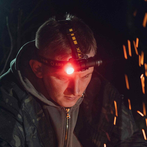 Armytek - Čelovka Wizard C2 WR - Magnetická nabíječka - 1100 lm - 18650 - Černá - F06901C