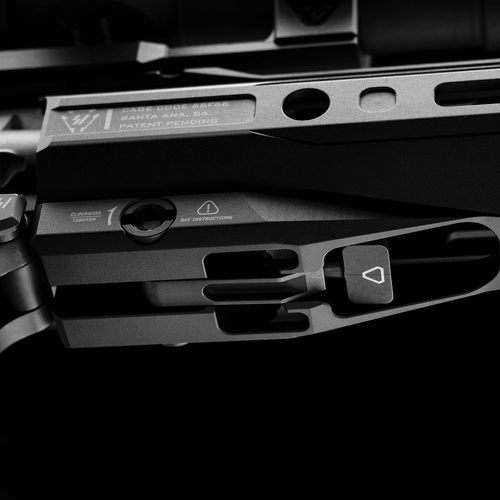 Strike Industries - Hliníkový chránič ruky Gridlok LITE 8,5" - AR-15 - černý - SI-GRIDLOK-LITE-8.5-BK