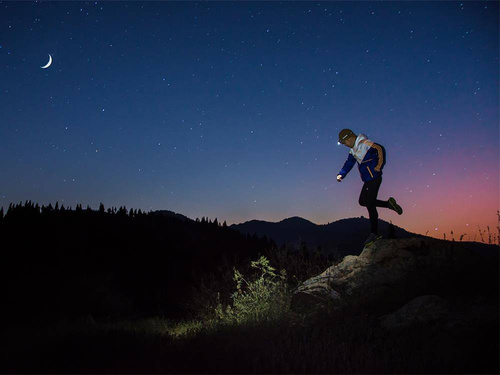 Fenix - LED čelovka - 240 lumenů - AA - černá - HM23