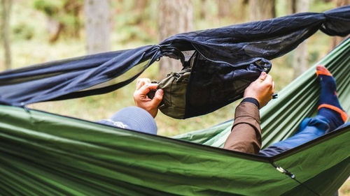 Lesovik - Turistická houpací síť DRAKA s moskytiérou a závěsem SNEKA - Treetop Green