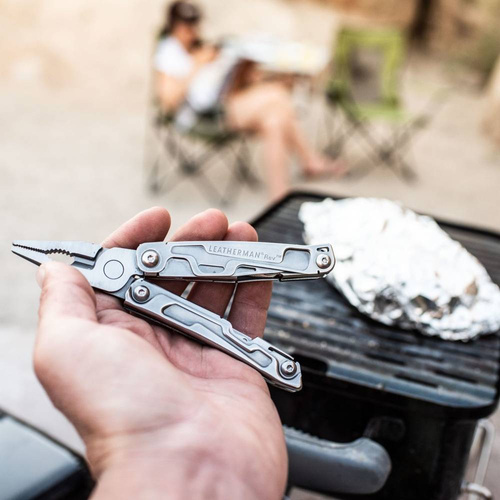 Leatherman - Multitool Rev - 14 nástrojů - 832130