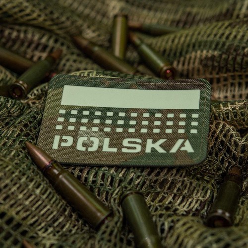 M-Tac - Nášivka s vlajkou a nápisem Polsko - Laserem řezaná - pixely/obdélník - Multicam / Fluo - 51007208