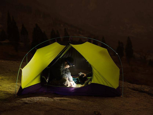 Fenix - LED čelovka - 240 lumenů - AA - černá - HM23