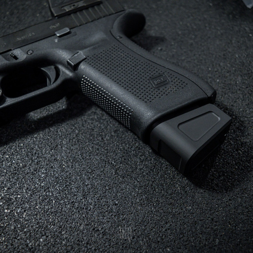 FTCS - zvětšená patka zásobníku pro Glock 17 - +3 náboje - grafitově černá H-146 - FTCS Nr. 33