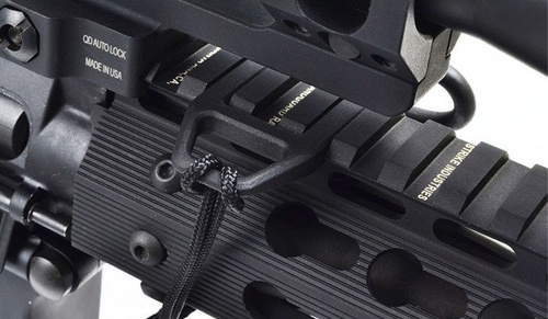 Strike Industries - Závěsný držák Ambush Sling Loop - Picatinny - černý - SI-AMBUSH