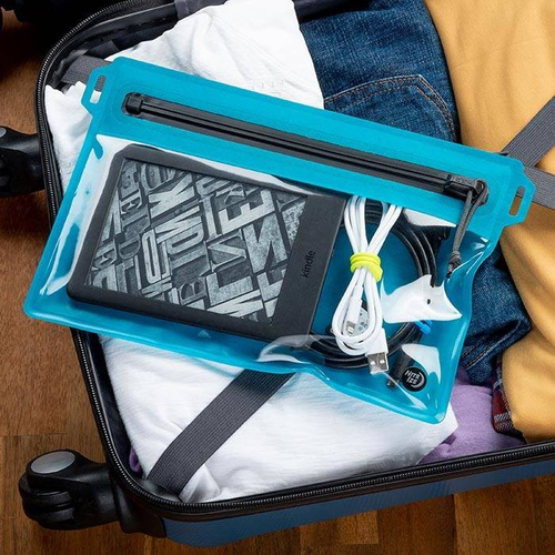 Nite Ize - Vodotěsné cestovní pouzdro RunOff® - střední - dřevěné uhlí - ROFM-09-R3