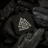 M-Tac - Laserem řezaná čtvercová nášivka Valknut - černá / šedá - 51162211
