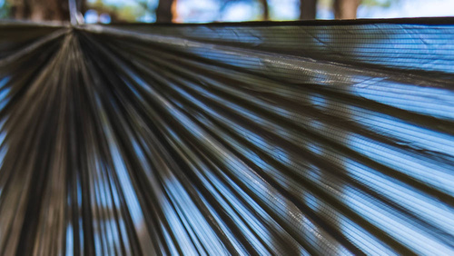 Lesovik - Ultralehká houpací síť SUL se závěsným systémem SMUK UL - černá