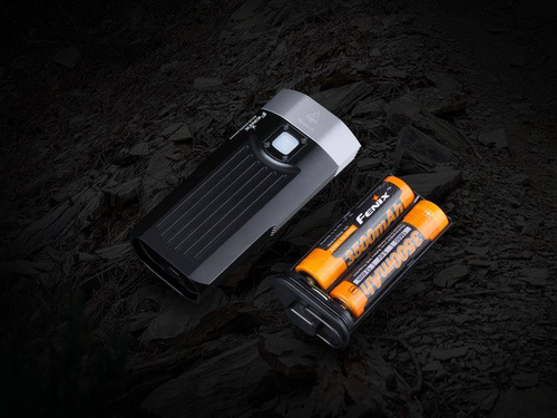 Fenix - LED svítilna na kolo - 2200 lumenů - černá - BC30 V2.0
