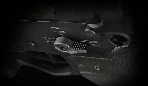 Strike Industries - Flip Switch - černý - SI-AR-SS-FLIP-BK