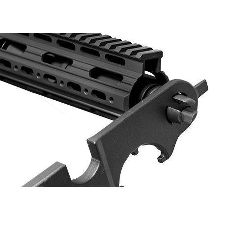 UTG - Multifunkční kombinovaný klíč pro zbrojíře AR15/AR308 - TL-ARWR01