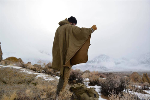 Helikon - Swagman Roll® Poncho - Climashield® Apex™ - Coyote - PO-SMR-NL-11