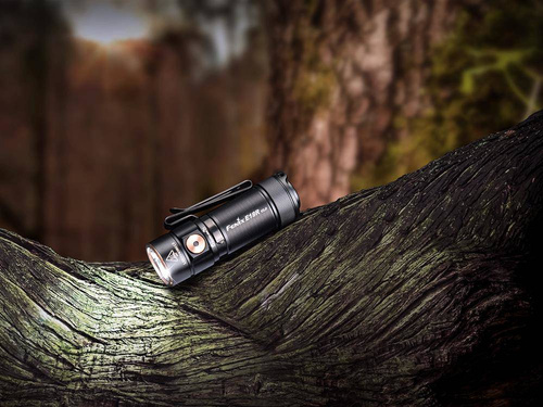 Fenix - E18R V2.0 LED svítilna s akumulátorem 700 mAh - 1200 lumenů - E18R V2.0