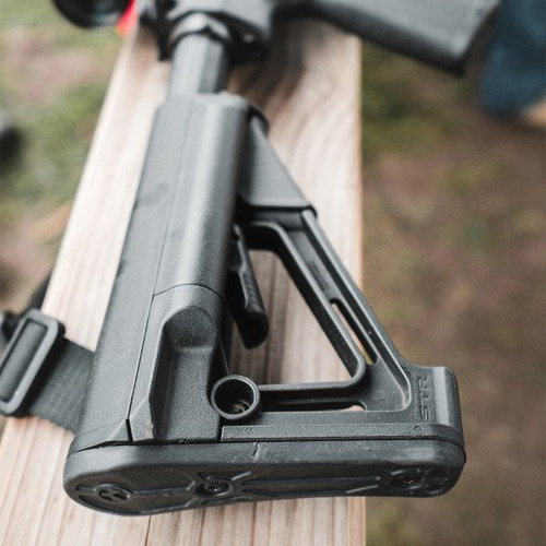 Magpul - STR® pažba pro AR-15 / M4 - Mil-Spec - MAG470-BLK