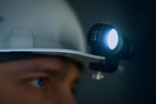 Armytek - Dobíjecí LED svítilna / čelovka Elf C1 - Teplé světlo - 930 lm - F05003W