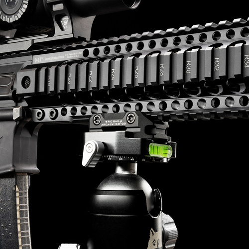 Strike Industries - Adaptér pro Picatinny Arca také 1/4" a 3/8" - QD závěs - SI-ARCA-TRI-PADA-BK