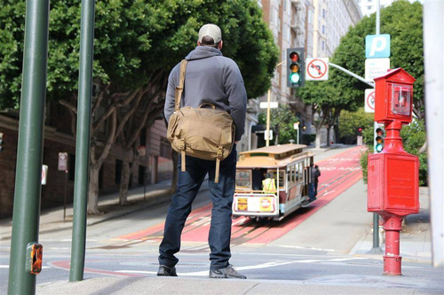 Helikon - Taška Urban Courier Large® - Cordura® - Adaptive Green / Coyote - TB-UCL-CD-1211A