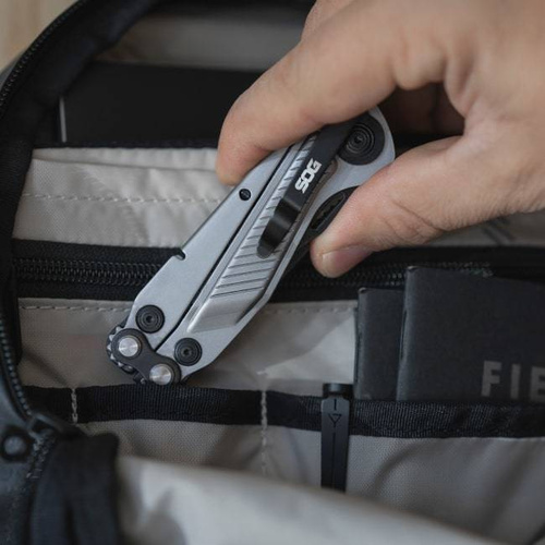 SOG - Multitool Flash - 7 nástrojů - stříbrný - 29-55-01-41