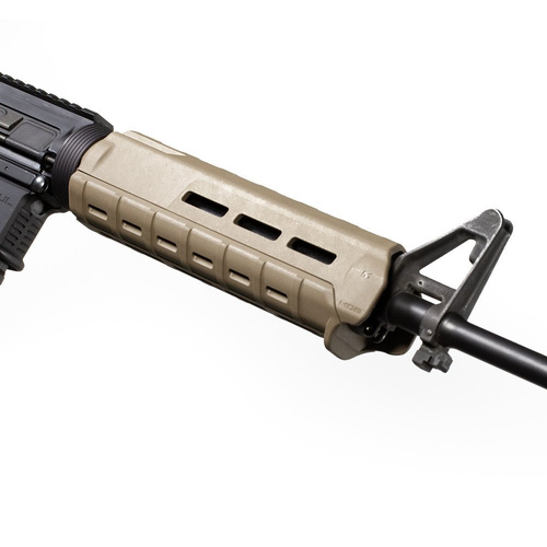 Magpul - MOE® M-LOK® chránič ruky pro AR-15 / M4 - střední délka - černý - MAG426-BLK