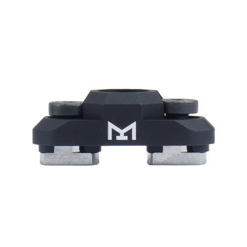 UTG - Standardní adaptér pro otočný závěs QD - M-LOK - černý - TLUSW001