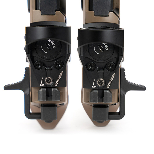 Strike Industries - oboustranná boční nabíjecí rukojeť pro pistoli Sig Sauer P320 - černá - SI-P320-CH